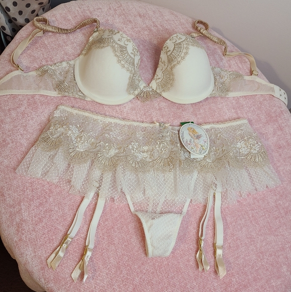 In Bloom by Jonquil Beautiful Embroidered Bra/ Panty Set Size 32D/lg - Picture 8 of 11